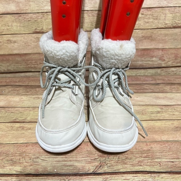 Sorel White Explore Carnival Winter Boots - Picture 7 of 9